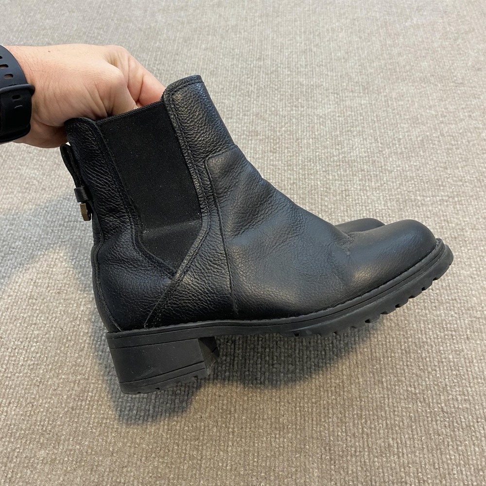 Cole‎ Haan Chelsea Boots Womens Size 6 Black Leather Ankle Lug Sole Grand.OS